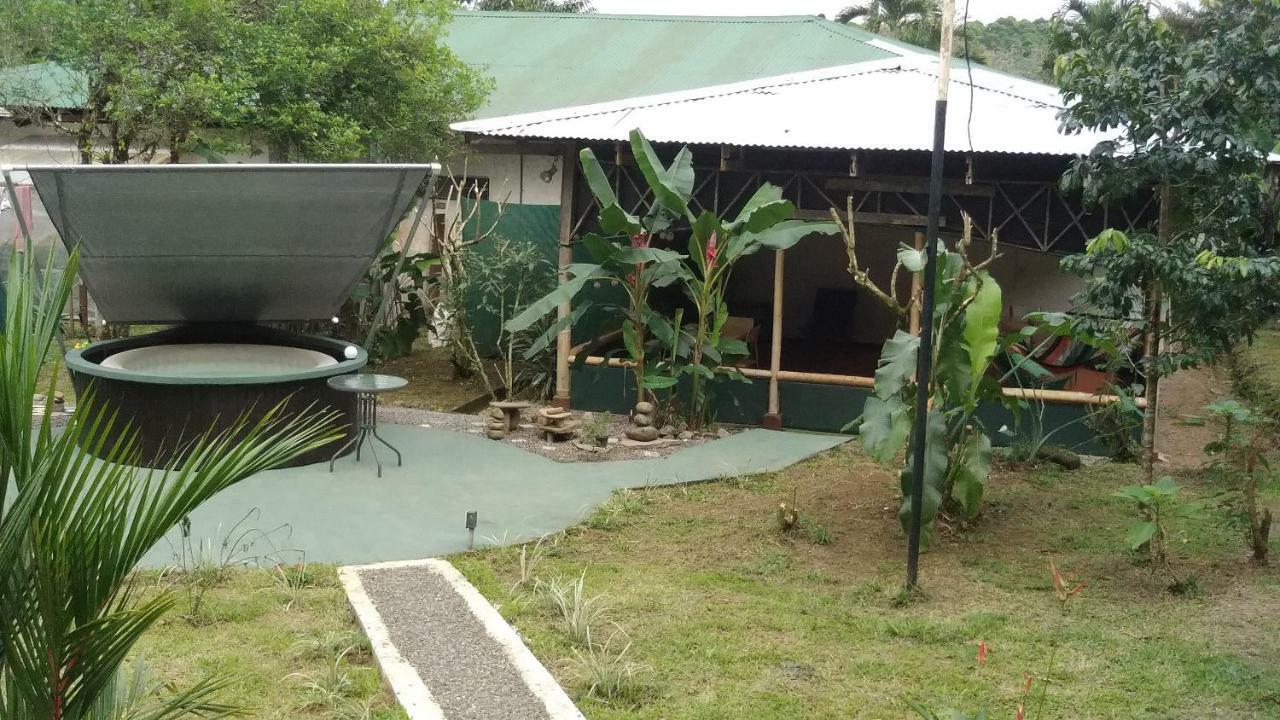 Centro Ananda Bed and Breakfast Guápiles Εξωτερικό φωτογραφία